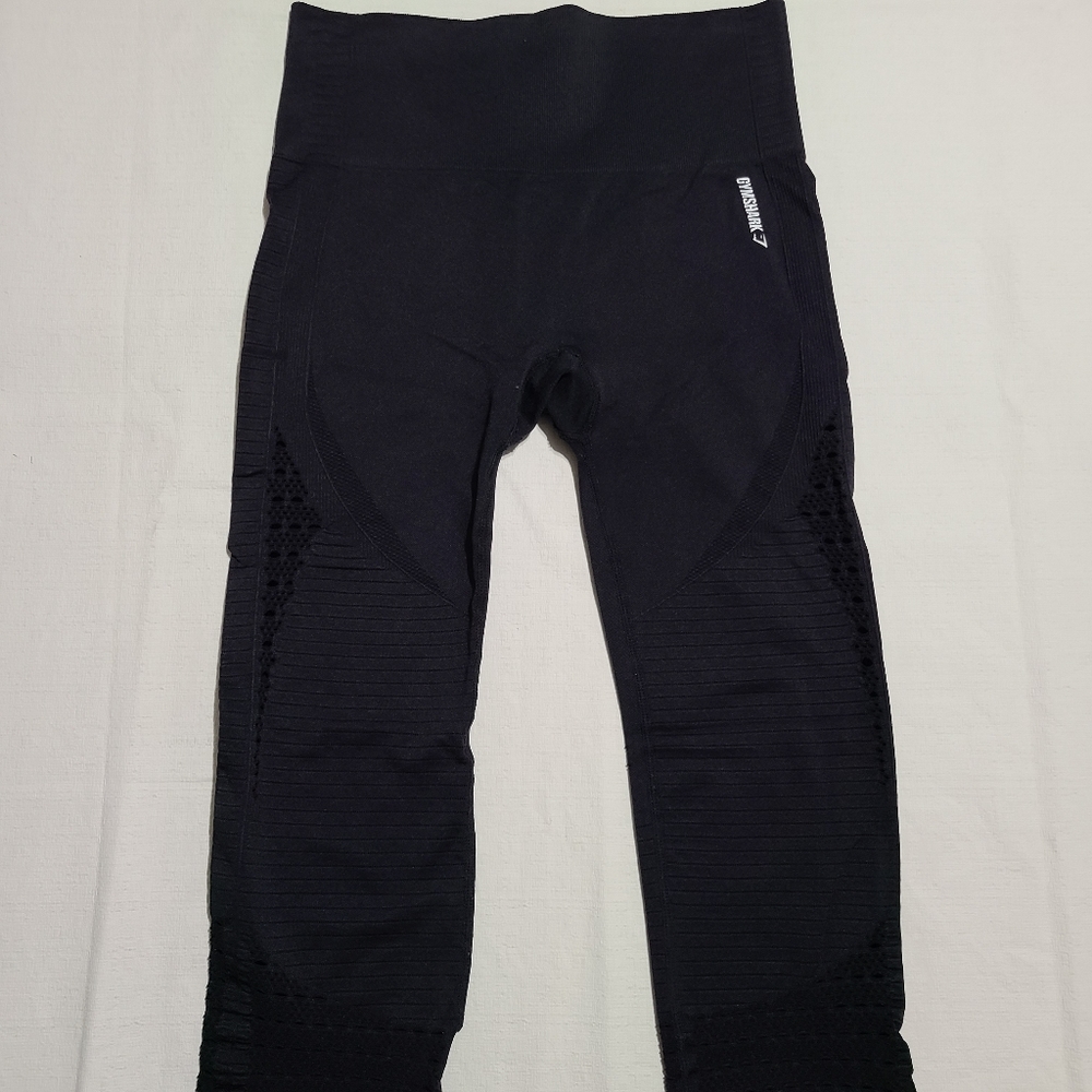 Gymshark Women's Black Energy Seamless Cropped Leggings High Waist sz S